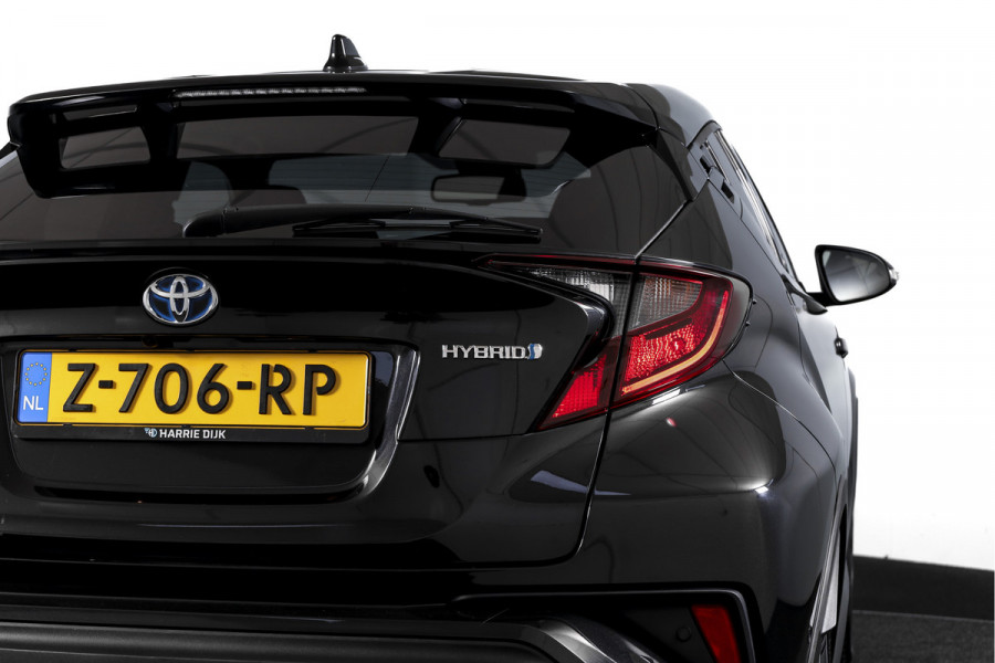 Toyota C-HR 2.0 Hybrid Dynamic | Adapt. Cruise | Stoel-+Stuurverw. | PDC | Camera | NAV+App. Connect | ECC | Afn. Trekhaak | LM 18" |