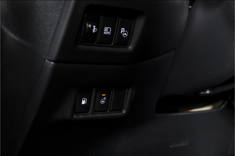 Toyota C-HR 2.0 Hybrid Dynamic | Adapt. Cruise | Stoel-+Stuurverw. | PDC | Camera | NAV+App. Connect | ECC | Afn. Trekhaak | LM 18" |