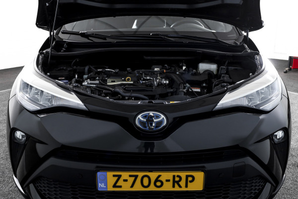 Toyota C-HR 2.0 Hybrid Dynamic | Adapt. Cruise | Stoel-+Stuurverw. | PDC | Camera | NAV+App. Connect | ECC | Afn. Trekhaak | LM 18" |