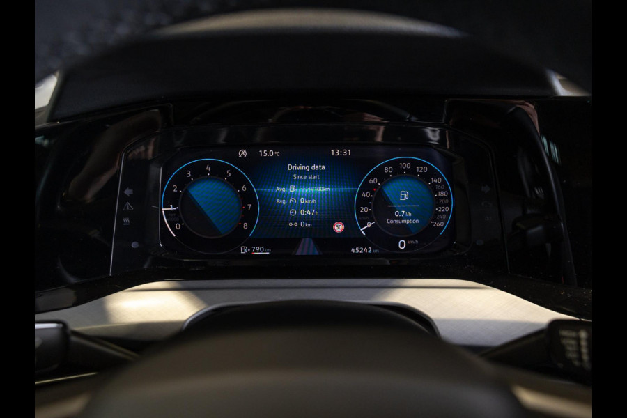 Volkswagen Golf 1.0 TSI Life / 110pk / Cruise / Airco / Klimaatregeling / Navigatie / Apple Carplay