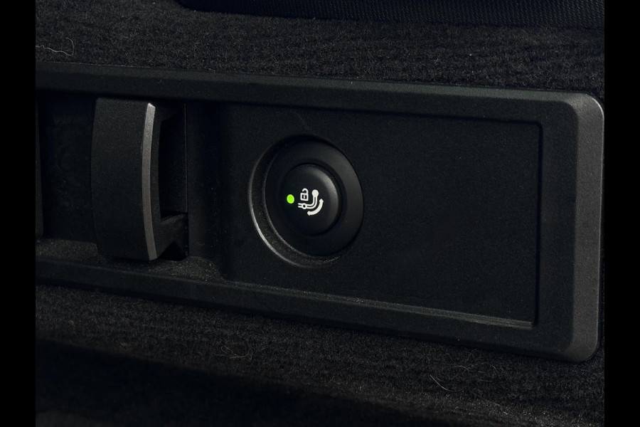 BMW 3 Serie Touring 320e | Trekhaak | Nieuw model | Carplay | Camera | Skyscraper grau | Sfeerverlichting | Widescreen | M Shadow