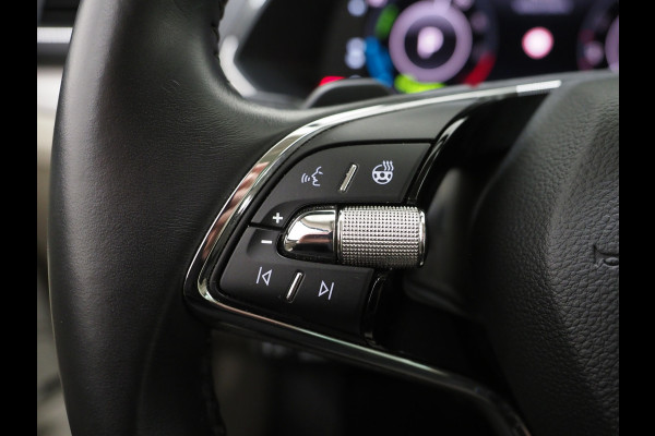 Škoda Superb Combi 1.4 TSI iV Laurin & Klement | Canton | Leder | Camera | Keyless | Adaptive Cruise | Virtual | Memory | Carplay