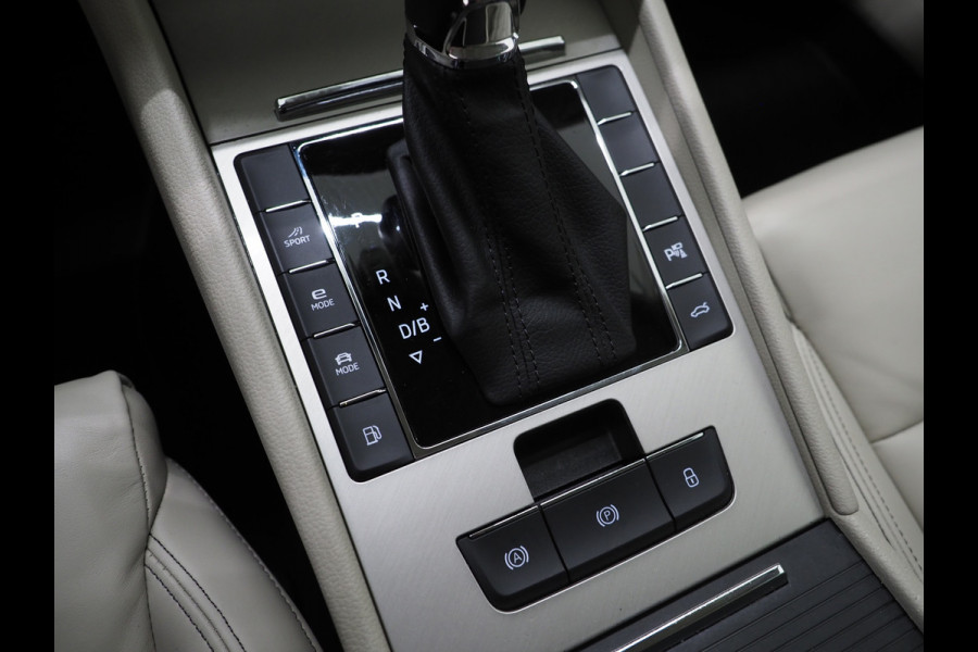 Škoda Superb Combi 1.4 TSI iV Laurin & Klement | Canton | Leder | Camera | Keyless | Adaptive Cruise | Virtual | Memory | Carplay