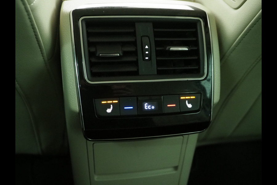Škoda Superb Combi 1.4 TSI iV Laurin & Klement | Canton | Leder | Camera | Keyless | Adaptive Cruise | Virtual | Memory | Carplay