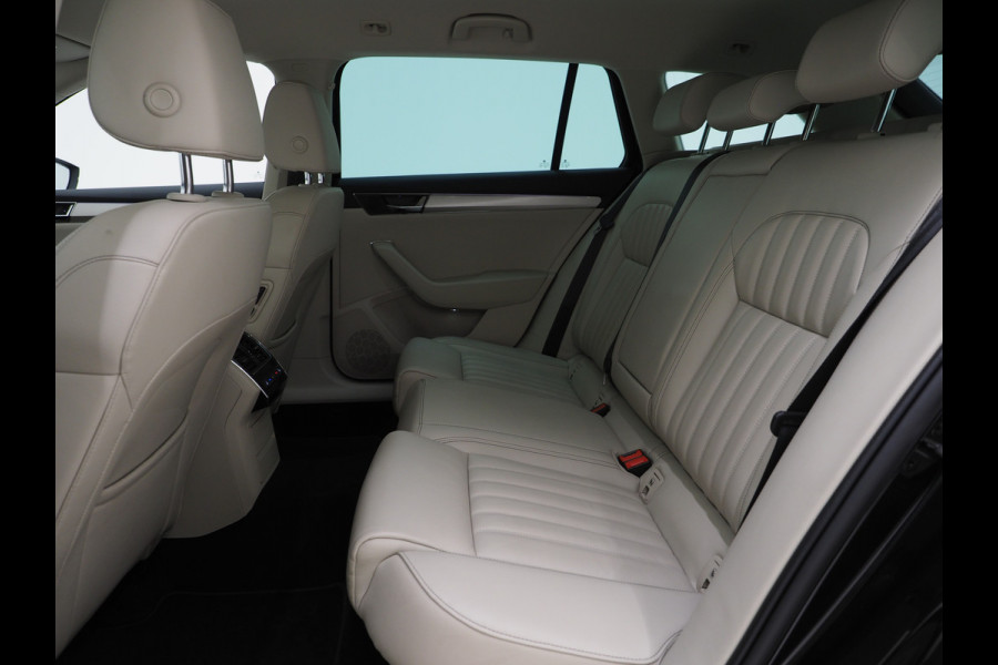 Škoda Superb Combi 1.4 TSI iV Laurin & Klement | Canton | Leder | Camera | Keyless | Adaptive Cruise | Virtual | Memory | Carplay