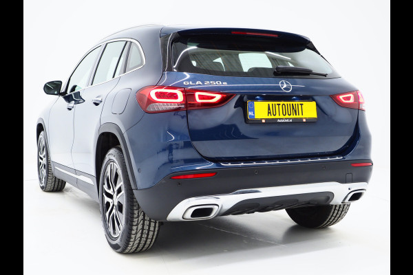Mercedes-Benz GLA 250 e Progressive | Panoramadak | Trekhaak | Leder | Camera | Keyless | Adaptive Cruise | Sfeerlicht