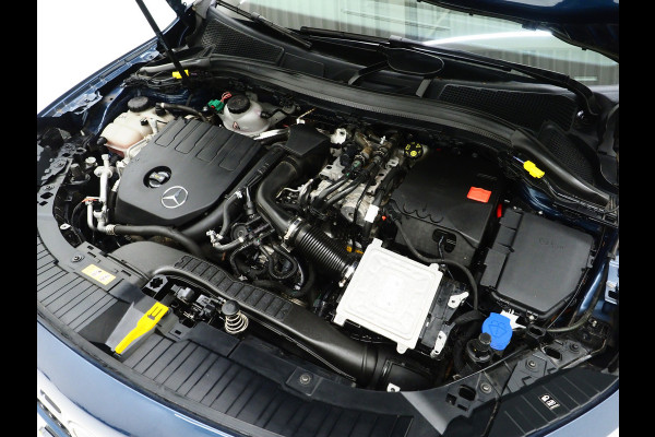 Mercedes-Benz GLA 250 e Progressive | Panoramadak | Trekhaak | Leder | Camera | Keyless | Adaptive Cruise | Sfeerlicht