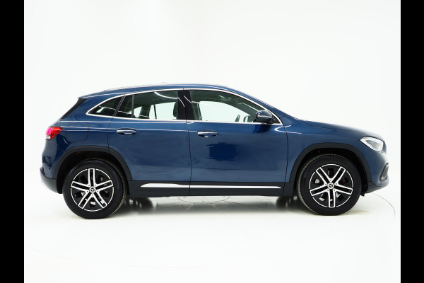 Mercedes-Benz GLA 250 e Progressive | Panoramadak | Trekhaak | Leder | Camera | Keyless | Adaptive Cruise | Sfeerlicht