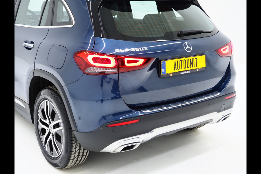 Mercedes-Benz GLA 250 e Progressive | Panoramadak | Trekhaak | Leder | Camera | Keyless | Adaptive Cruise | Sfeerlicht