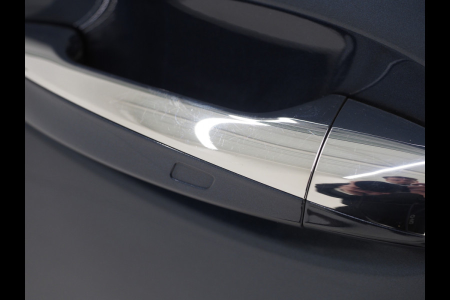 Mercedes-Benz GLA 250 e Progressive | Panoramadak | Trekhaak | Leder | Camera | Keyless | Adaptive Cruise | Sfeerlicht