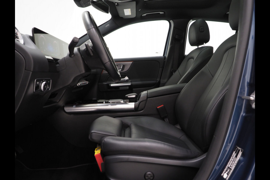 Mercedes-Benz GLA 250 e Progressive | Panoramadak | Trekhaak | Leder | Camera | Keyless | Adaptive Cruise | Sfeerlicht