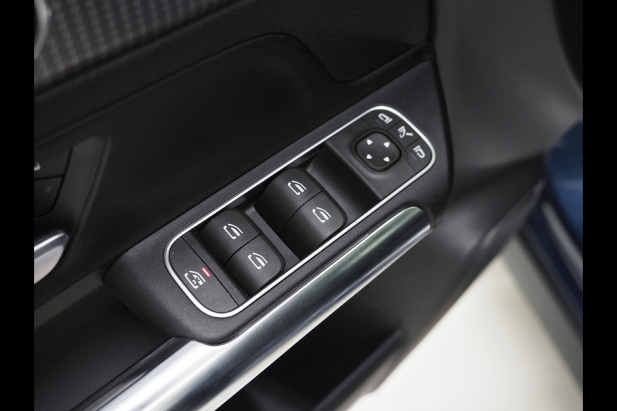 Mercedes-Benz GLA 250 e Progressive | Panoramadak | Trekhaak | Leder | Camera | Keyless | Adaptive Cruise | Sfeerlicht