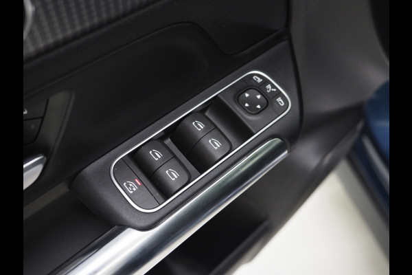 Mercedes-Benz GLA 250 e Progressive | Panoramadak | Trekhaak | Leder | Camera | Keyless | Adaptive Cruise | Sfeerlicht