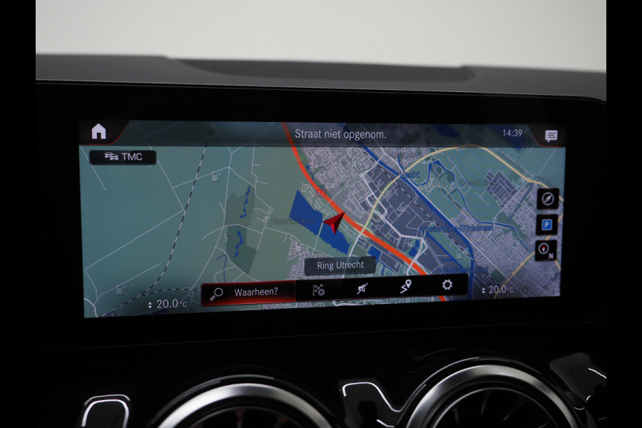 Mercedes-Benz GLA 250 e Progressive | Panoramadak | Trekhaak | Leder | Camera | Keyless | Adaptive Cruise | Sfeerlicht