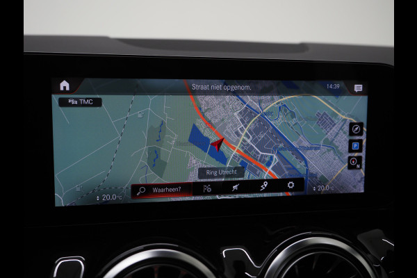 Mercedes-Benz GLA 250 e Progressive | Panoramadak | Trekhaak | Leder | Camera | Keyless | Adaptive Cruise | Sfeerlicht