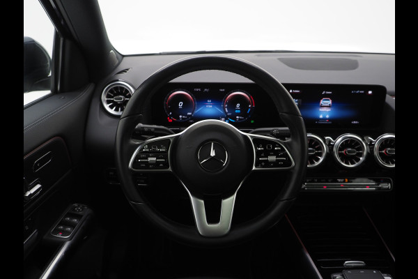 Mercedes-Benz GLA 250 e Progressive | Panoramadak | Trekhaak | Leder | Camera | Keyless | Adaptive Cruise | Sfeerlicht
