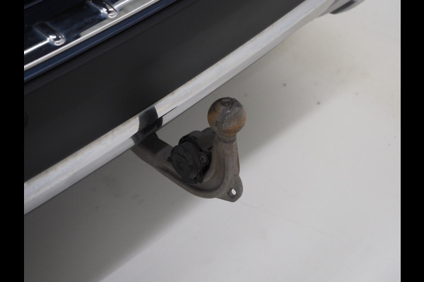 Mercedes-Benz GLA 250 e Progressive | Panoramadak | Trekhaak | Leder | Camera | Keyless | Adaptive Cruise | Sfeerlicht