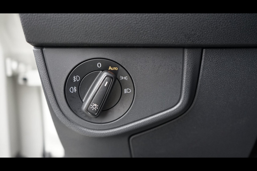 Volkswagen Polo 1.0 TSI 3x R-Line 110PK AUTOMAAT-ACC-CAMERA-CARPLAY-DAB-GROOT NAVI-IQ LIGHT-KEYLESS-VIRTUEEL