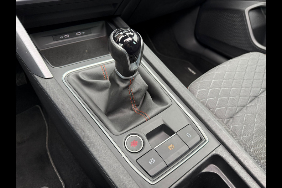 Seat Leon 1.5 TSI FR Launch Edition - Navi - Pano/schuifdak - Parkeerhulp - Org.NL