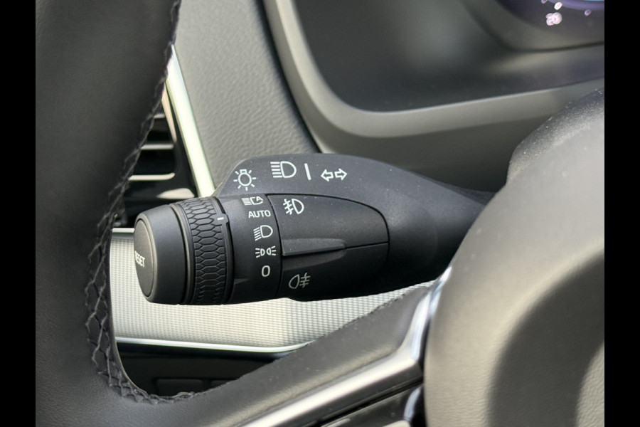 Volvo XC90 2.0 T8 Recharge AWD Plus Dark 7P. | Pano | Trekhaak | Pilot Assist | H/K Audio