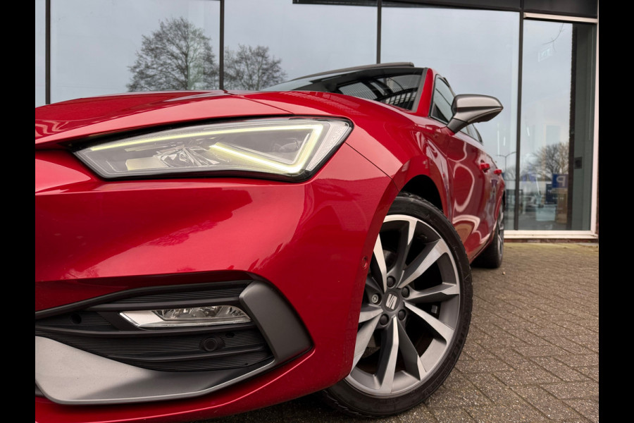 Seat Leon 1.5 TSI FR Launch Edition - Navi - Pano/schuifdak - Parkeerhulp - Org.NL