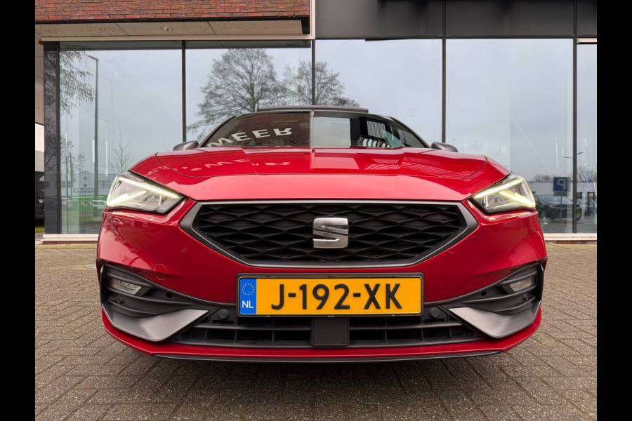 Seat Leon 1.5 TSI FR Launch Edition - Navi - Pano/schuifdak - Parkeerhulp - Org.NL