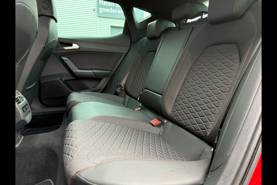 Seat Leon 1.5 TSI FR Launch Edition - Navi - Pano/schuifdak - Parkeerhulp - Org.NL