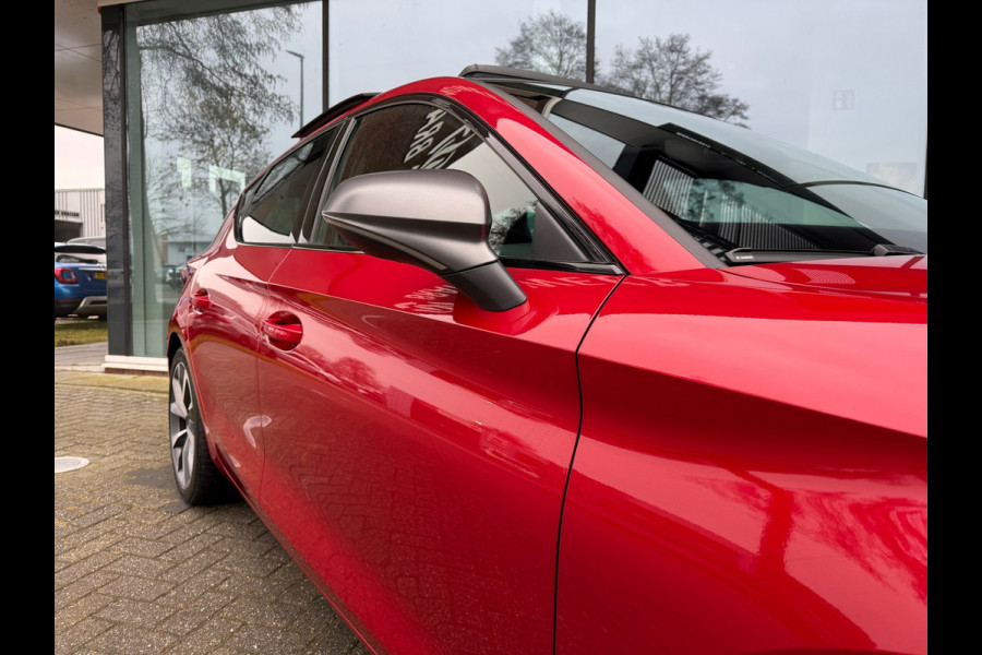 Seat Leon 1.5 TSI FR Launch Edition - Navi - Pano/schuifdak - Parkeerhulp - Org.NL