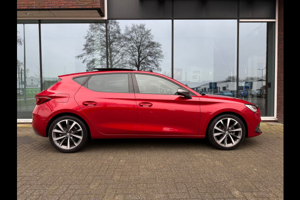 Seat Leon 1.5 TSI FR Launch Edition - Navi - Pano/schuifdak - Parkeerhulp - Org.NL