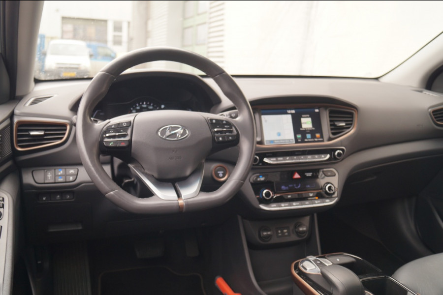 Hyundai IONIQ Premium EV -SOH95%-LEER-S.DAK-NAVI-CAM-PDC-ECC-