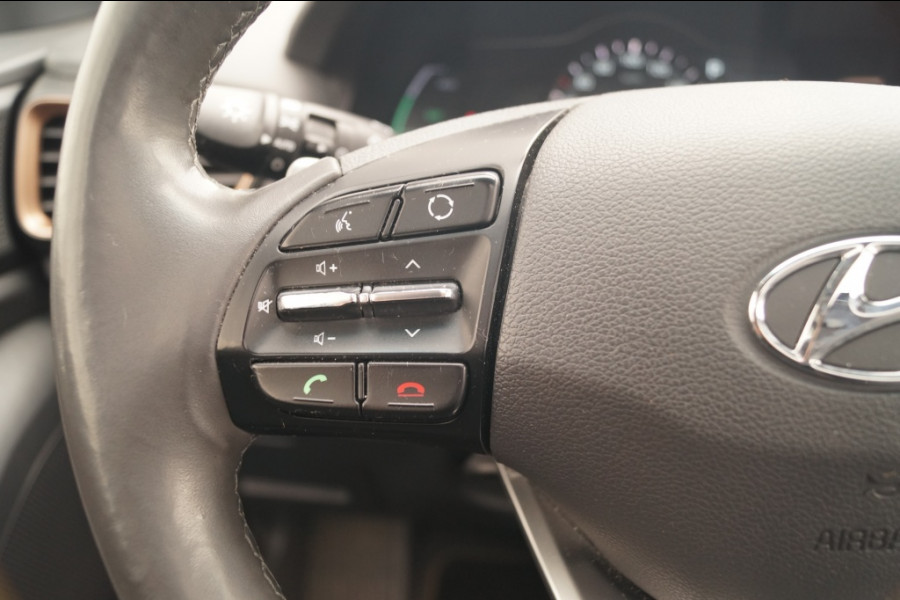 Hyundai IONIQ Premium EV -SOH95%-LEER-S.DAK-NAVI-CAM-PDC-ECC-