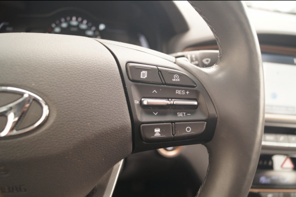 Hyundai IONIQ Premium EV -SOH95%-LEER-S.DAK-NAVI-CAM-PDC-ECC-