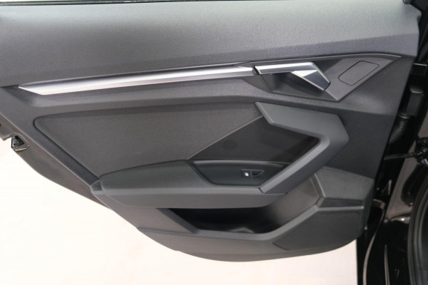 Audi A3 Sportback 30 TFSI Advanced edition Automaat - N.A.P. Airco, Cruise, Navi, PDC.