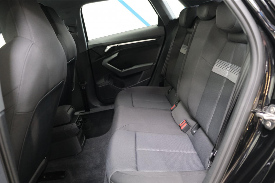 Audi A3 Sportback 30 TFSI Advanced edition Automaat - N.A.P. Airco, Cruise, Navi, PDC.