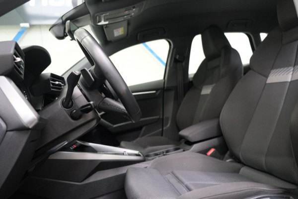 Audi A3 Sportback 30 TFSI Advanced edition Automaat - N.A.P. Airco, Cruise, Navi, PDC.