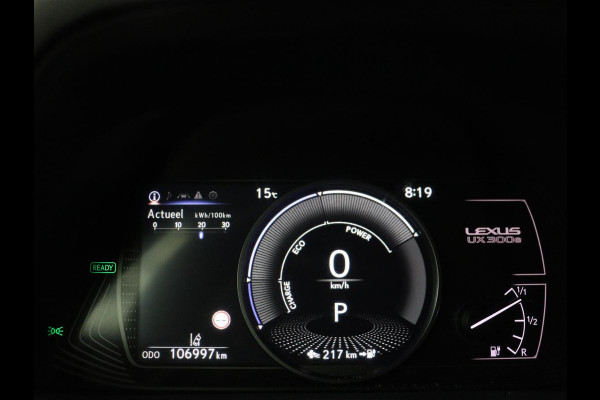 Lexus UX 300e 54 kWh | Alcantara | Adaptive cruise | Carplay | Full LED | Elektrische stoelen | Climate control | Bluetooth | DAB