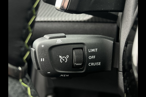 Peugeot 208 Hybrid 136 e-DCS6 GT | ACC | Vision Pack | Navi | Carplay | LED