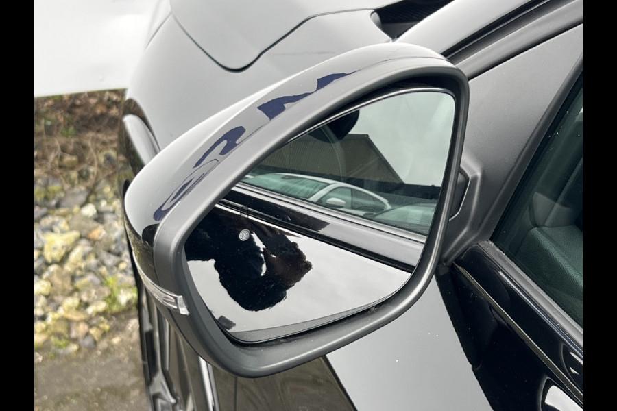 Peugeot 208 Hybrid 136 e-DCS6 GT | ACC | Vision Pack | Navi | Carplay | LED