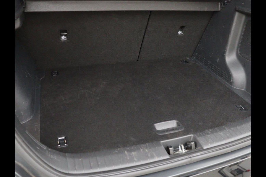 Hyundai Kona EV Fashion 64 kWh | SOH 100% | 3 Fase | Head-Up | Camera | Adaptive cruise | Krell Audio | Wamtepomp | Carplay | Navigatie | Bluetooth