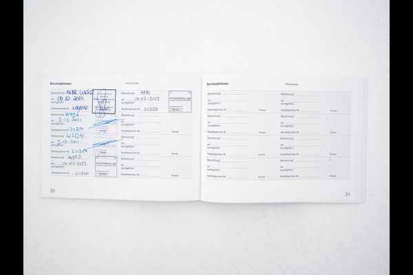 Porsche Panamera Sport Turismo 3.0 4 Sportchrono-Pack Aut. *PANO | LEATHER | MATRIX-LED | BOSE-SURROUND | MEMORY-PACK | TOPVIEW | KEYLESS | NAVI-FULLMAP | HEATED-SPORTSEATS | DAB+ | PRIVACYGLASS | SHIFTPADDLES | SPORT-EXHAUST | 21''ALU*