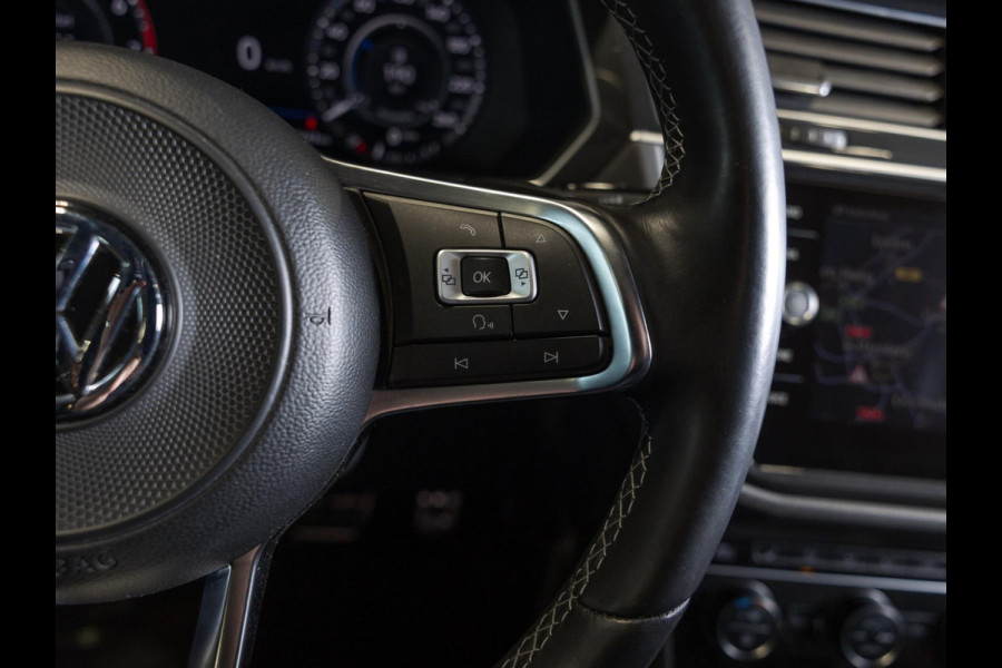 Volkswagen Tiguan 2.0 TSI 4Motion Highline / 180pk / R-Line / Achteruitrijcamera / Cruise / Navigatie / Apple Carplay