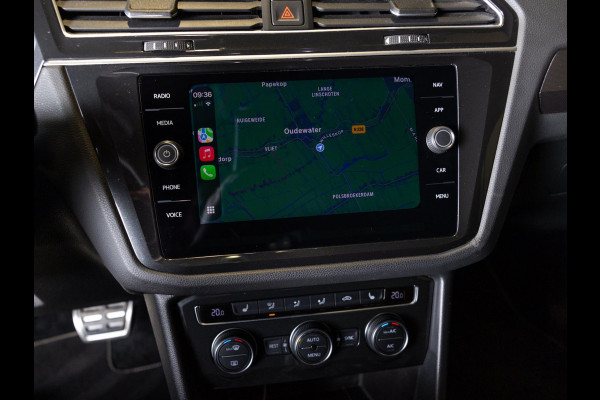 Volkswagen Tiguan 2.0 TSI 4Motion Highline / 180pk / R-Line / Achteruitrijcamera / Cruise / Navigatie / Apple Carplay