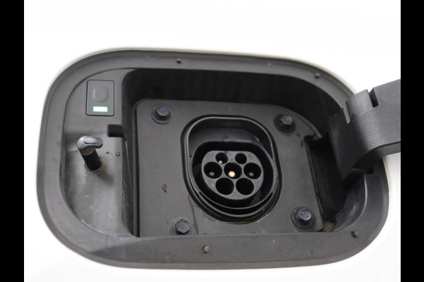 Hyundai Tucson 1.6 T-GDI PHEV Premium Sky 4WD | Panoramadak | Stoelventilatie | 360 Camera | Leder | Krell Audio | Adaptive cruise | Achterbankverwarming | Full LED | Keyless | Carplay | Navigatie | Plug In