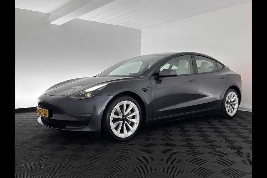 Tesla Model 3 ⚠️HV-BATTERY-DEFECT⚠️ Long Range AWD 75 kWh [ 3-Fase ] {SOH-86%} (INCL-BTW) Aut. *PANO | AUTOPILOT | LEATHER | KEYLESS | FULL-LED | MEMORY-PACK | TOPVIEW | DAB | CARPLAY | DIGI-COCKPIT | LANE-ASSIST | COMFORTSEATS | 19"ALU*