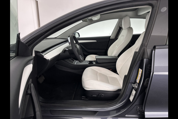 Tesla Model 3 ⚠️HV-BATTERY-DEFECT⚠️ Long Range AWD 75 kWh [ 3-Fase ] {SOH-86%} (INCL-BTW) Aut. *PANO | AUTOPILOT | LEATHER | KEYLESS | FULL-LED | MEMORY-PACK | TOPVIEW | DAB | CARPLAY | DIGI-COCKPIT | LANE-ASSIST | COMFORTSEATS | 19"ALU*