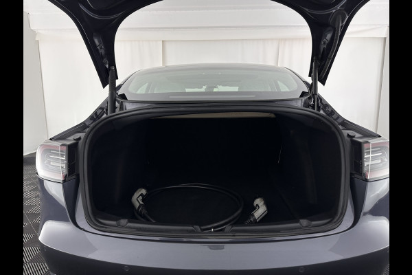 Tesla Model 3 ⚠️HV-BATTERY-DEFECT⚠️ Long Range AWD 75 kWh [ 3-Fase ] {SOH-86%} (INCL-BTW) Aut. *PANO | AUTOPILOT | LEATHER | KEYLESS | FULL-LED | MEMORY-PACK | TOPVIEW | DAB | CARPLAY | DIGI-COCKPIT | LANE-ASSIST | COMFORTSEATS | 19"ALU*