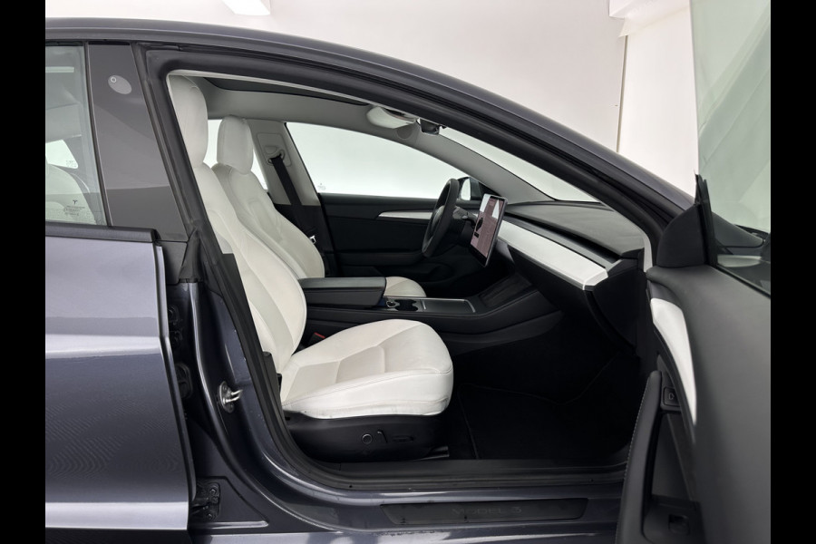 Tesla Model 3 ⚠️HV-BATTERY-DEFECT⚠️ Long Range AWD 75 kWh [ 3-Fase ] {SOH-86%} (INCL-BTW) Aut. *PANO | AUTOPILOT | LEATHER | KEYLESS | FULL-LED | MEMORY-PACK | TOPVIEW | DAB | CARPLAY | DIGI-COCKPIT | LANE-ASSIST | COMFORTSEATS | 19"ALU*