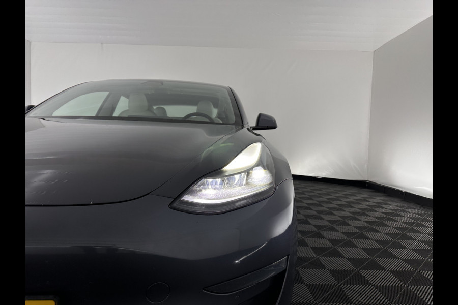 Tesla Model 3 ⚠️HV-BATTERY-DEFECT⚠️ Long Range AWD 75 kWh [ 3-Fase ] {SOH-86%} (INCL-BTW) Aut. *PANO | AUTOPILOT | LEATHER | KEYLESS | FULL-LED | MEMORY-PACK | TOPVIEW | DAB | CARPLAY | DIGI-COCKPIT | LANE-ASSIST | COMFORTSEATS | 19"ALU*