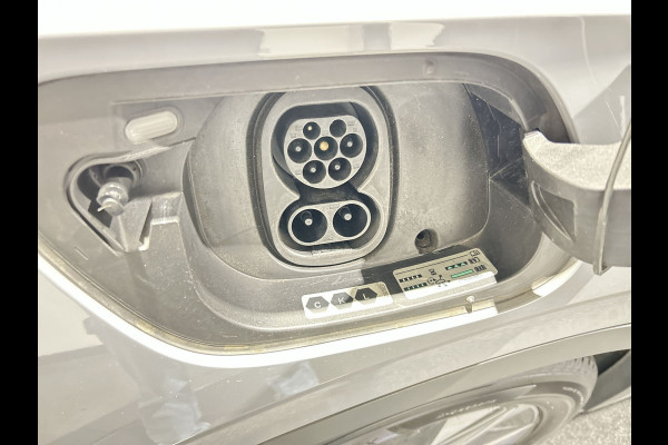 Volkswagen ID.5 Pro 77 kWh | parkeersensor | leder dashboard Soh (bSatterijcheck) Waarde 92,4 %