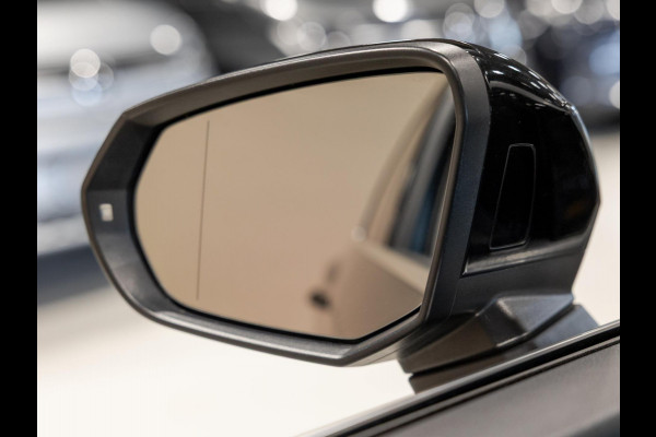 Audi Q3 35 TFSI S-line / 150pk/ Leer / Cruise / Airco / Stoelverwarming / Navigatie